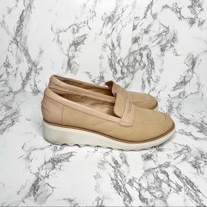 Clarks Collection Loafer Wedge Tan White 8.5